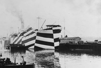 Image : muse national de la Marine : http://www.musee-marine.fr/content/razzle-dazzle-lart-contre-attaque 
