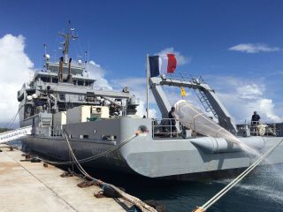 DSCEN Bougainville durant la mission Turbo - Prélèvement de plancton